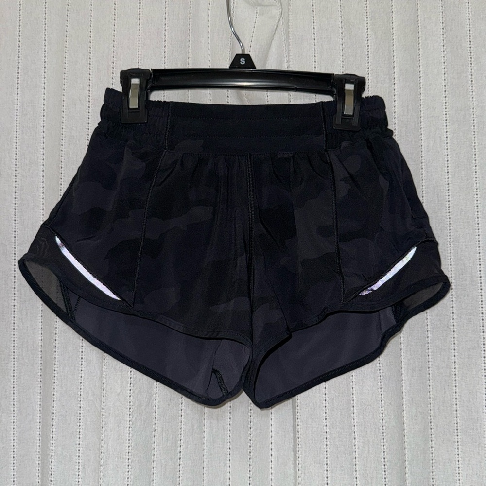 LULULEMON HOTTY HOT SHORT